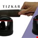 تیز کردن چاقو می‌تواند کار خطرناکی باشد اما با استفاده از چاقو تیزکن مدل HL 146 برند «Tizkar» (تیزکار) که با داشتن اهرم ایمنی بیشتری نسبت به سایر محصولات دارد می‌توان بدون نگرانی بارها و بارها انجامش داد. این چاقو تیزکن با ابعاد و وزن کم کاربرد مفید دارد. برای استفاده از این چاقو تیزکن باید آن را روی سصح صافی مانند سرامیک، سنگ، شیشه و ... قرار داد با یک دست نگه داشته و با دست دیگر اهرم را به یک سمت خواباند. با خواباندن اهرم، چاقو تیزکن به دلیل داشتن پدی که در کف محصول وجود دارد کاملا به سطح می‌چسبد. سپس تیغه‌ی چاقو را در دهانه‌ی بالای چاقو تیزکن قرار داده و 2 تا 3 بار به سمت بدن بکشید تا چاقو تیز شود. پس از تیز شدن چاقو، با آزاد کردن اهرم چاقو آزاد خواهد شد .